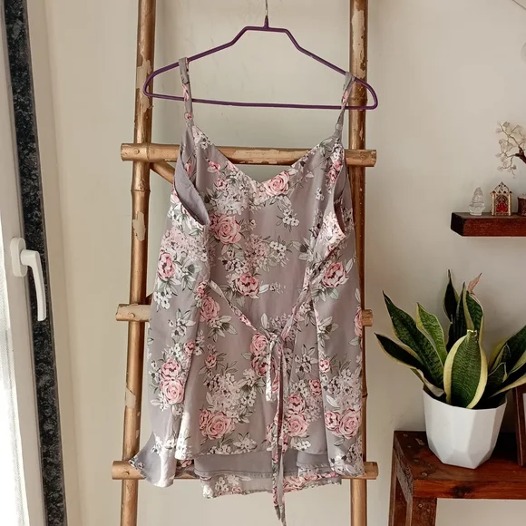 Torrid Plus Floral Strappy Top - Picture 10 of 13